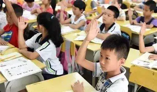 非深户小孩在深圳可以上学，但是否能申请到学位？要看这几个条件