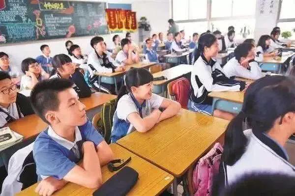 在深圳没有本地户口，孩子根本没法就读公办学校，家长们别被骗了