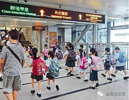 “双非儿童”及新移民放弃香港身份，可申请内地户籍