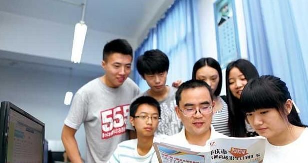 “三大顶流”师范大学,上海这所稳居第二,本科毕业就能落户上海_重复