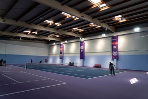 【如何开发更多体育健身场地】复旦博士生花30多万元自己建起了网球场