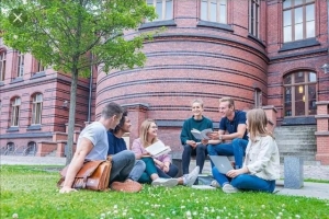深圳学生申请德国本科留学条件和流程，高考成绩可以申请吗？